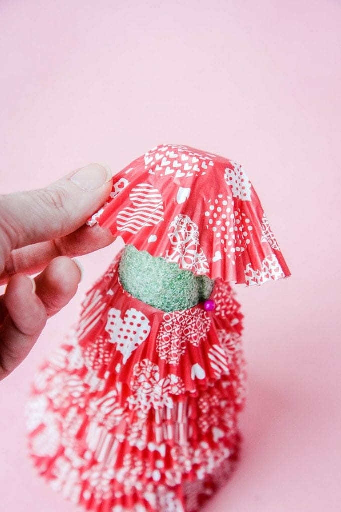 attaching top cupcake liner to tree