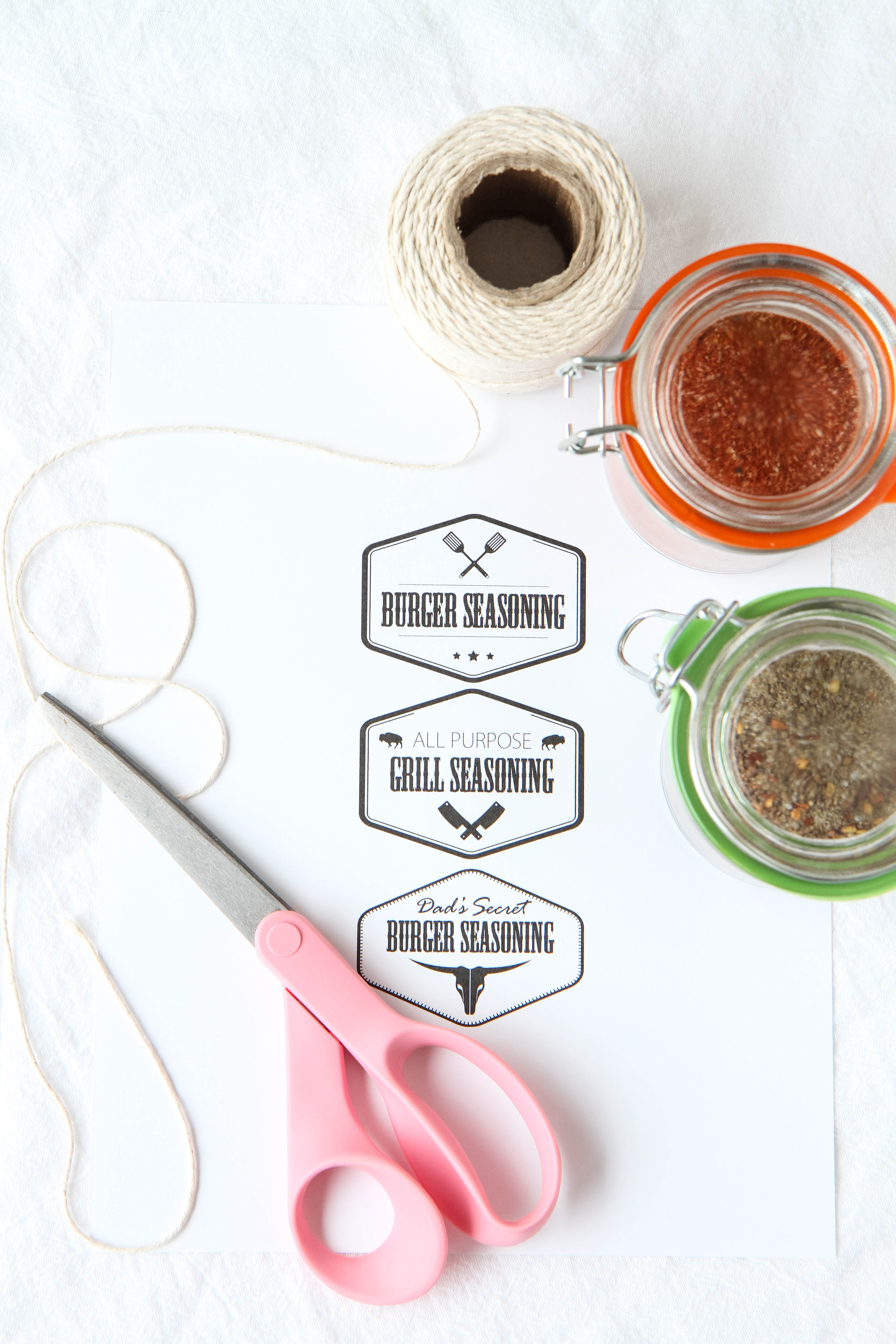 DIY grill seasonings plus free printable labels for gift giving!